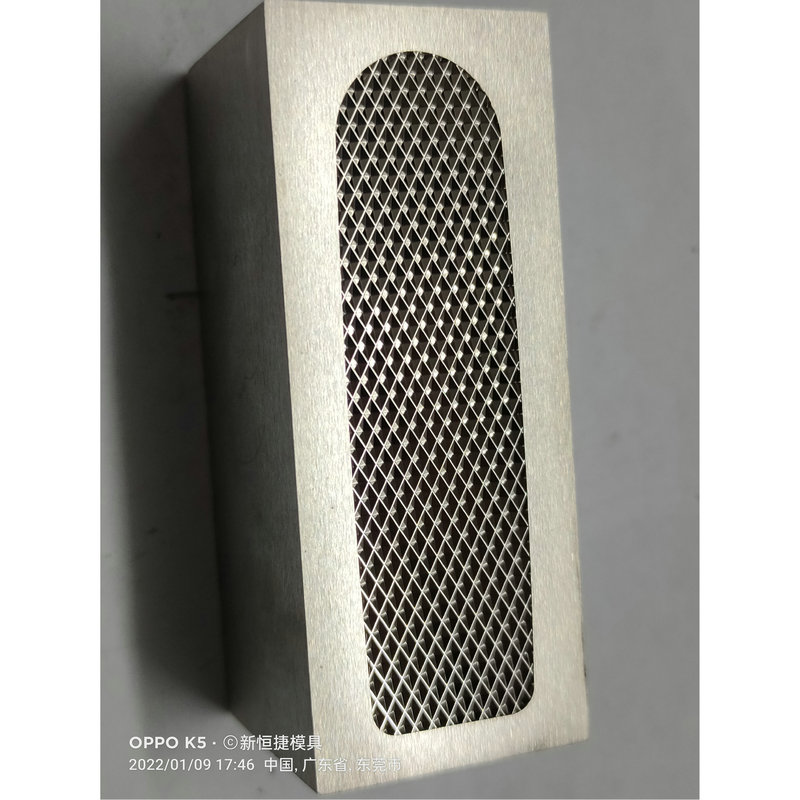 燈(deng)罩(zhao)糢(mo)具(ju)8