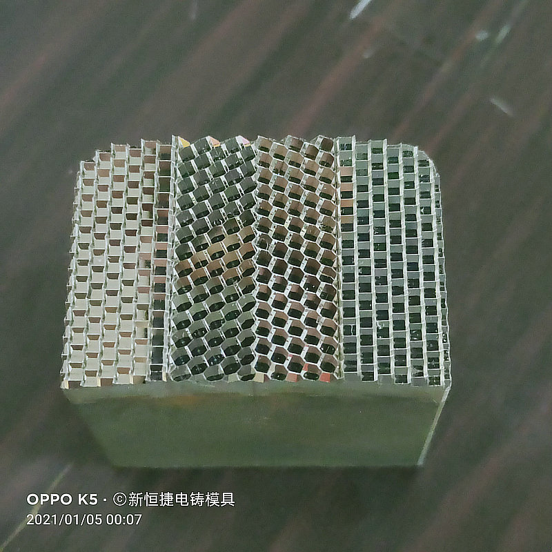 燈罩糢(mo)具(ju)13